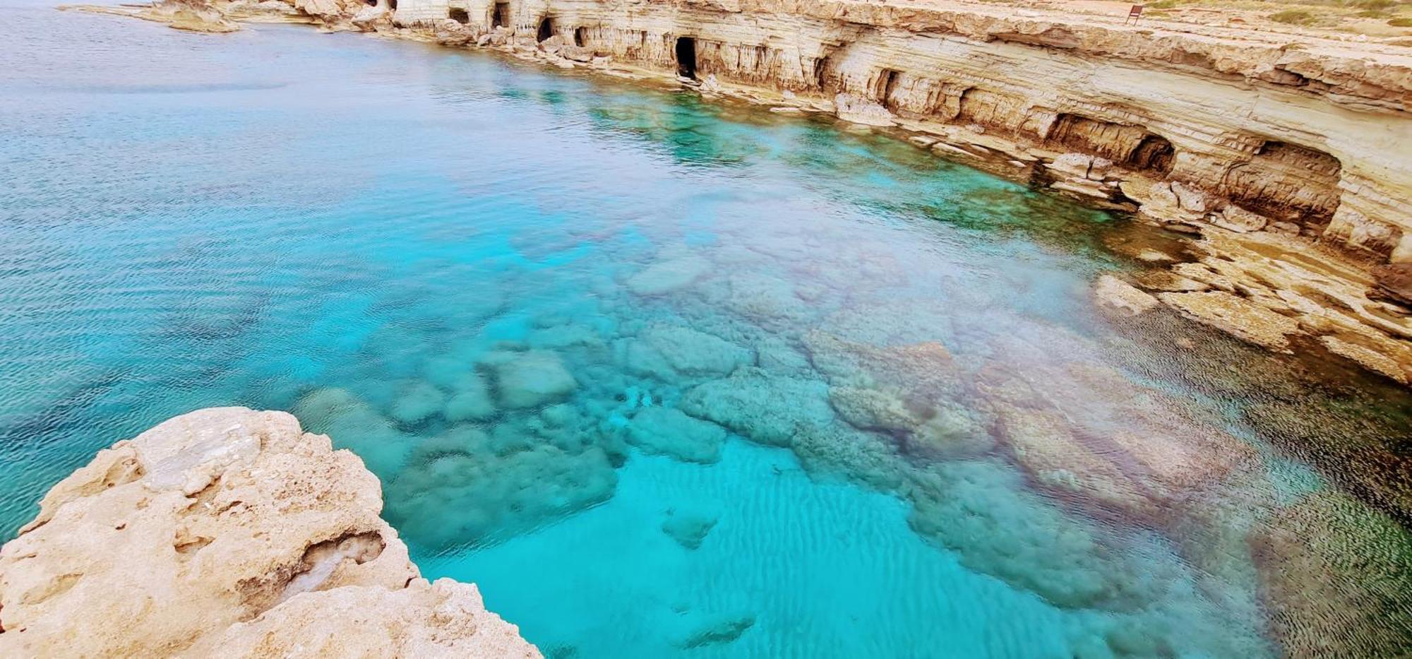 Maya Paphos Bagian luar foto